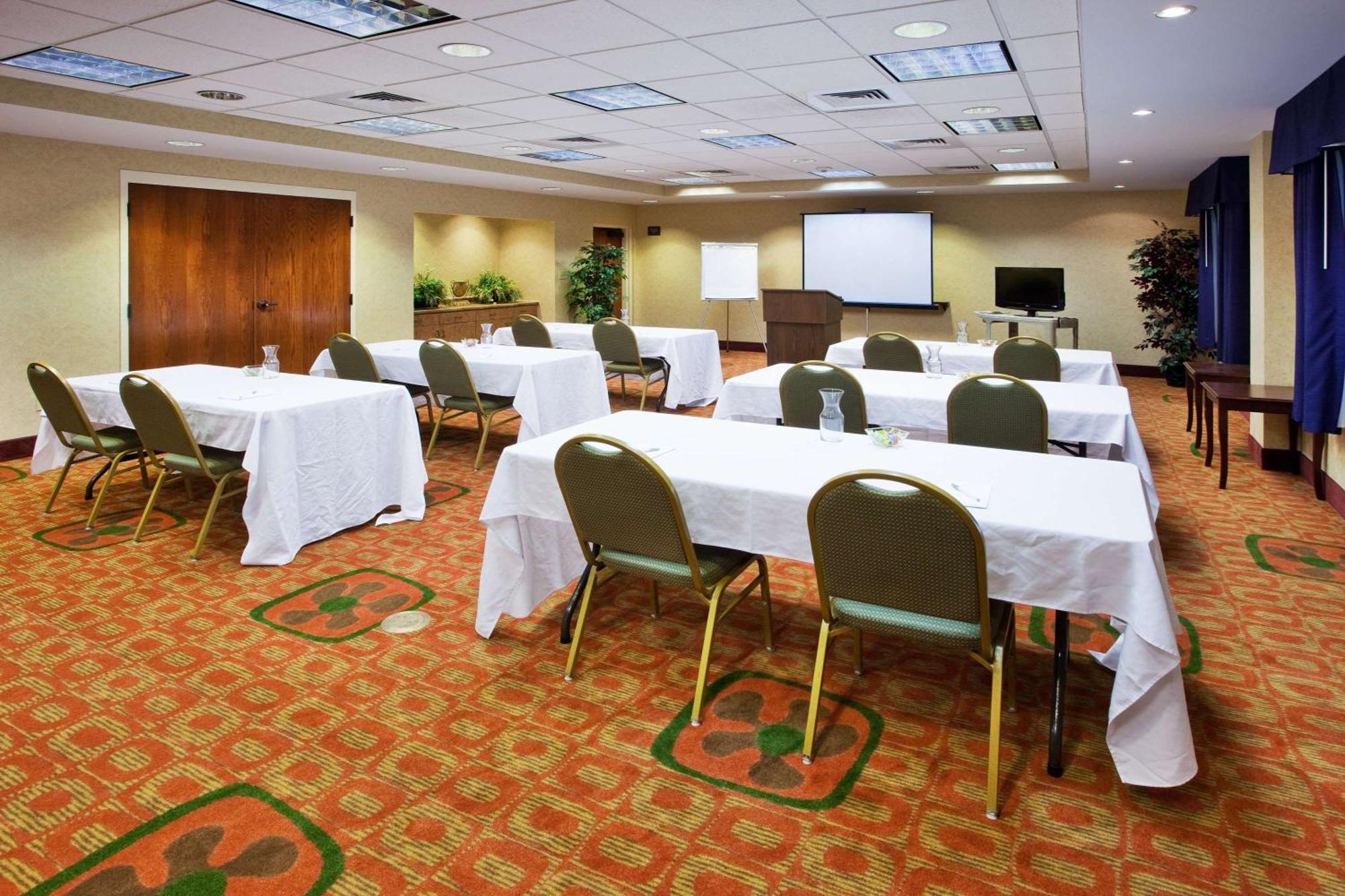 Hampton Inn & Suites Oxford-Anniston Zakenleven foto