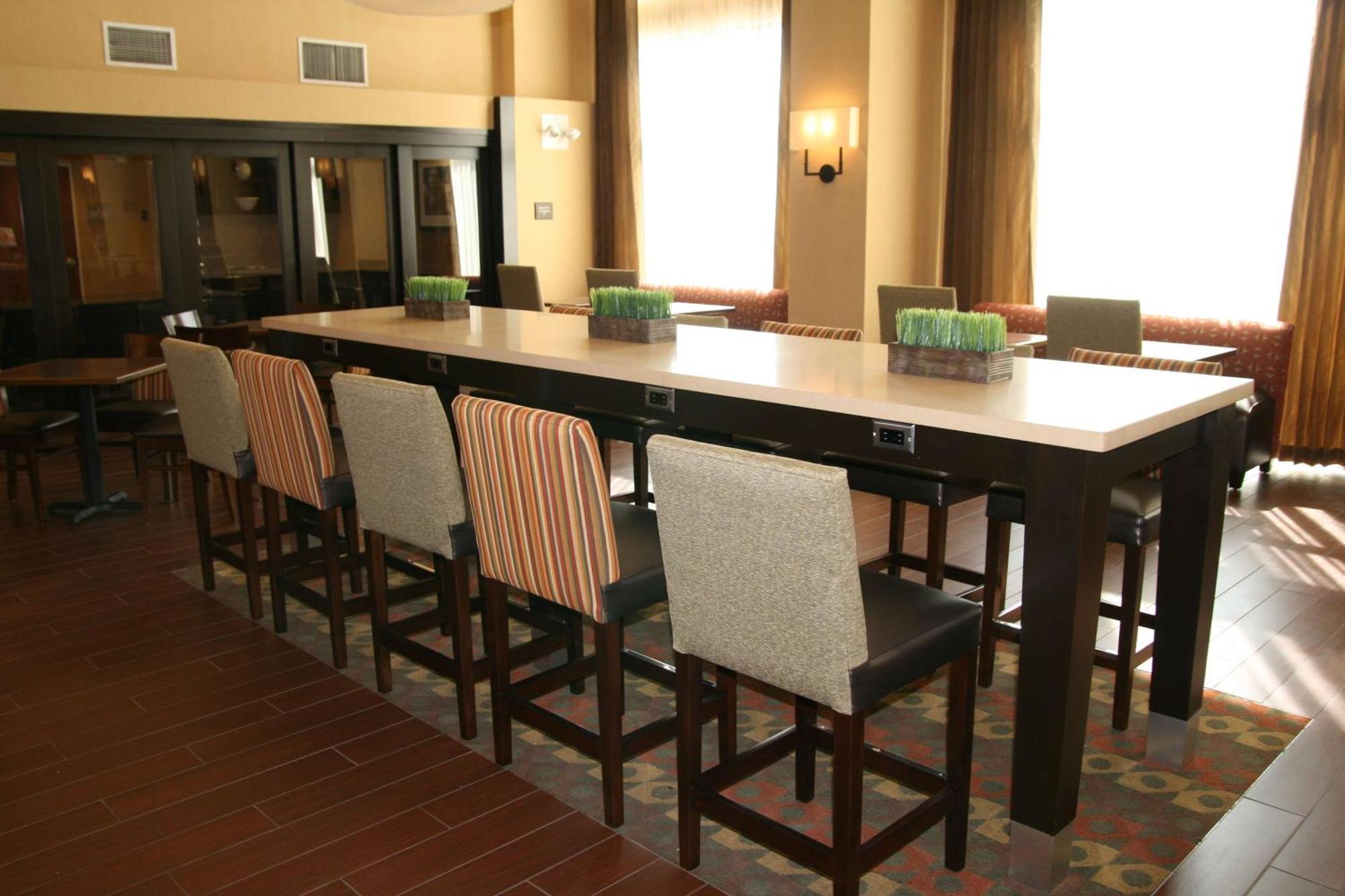 Hampton Inn & Suites Oxford-Anniston Buitenkant foto